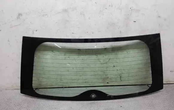 Ford Fiesta Rear windscreen/windshield window 