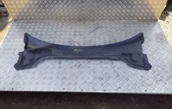 Audi TT TTS Mk2 Wiper trim 8J2819401