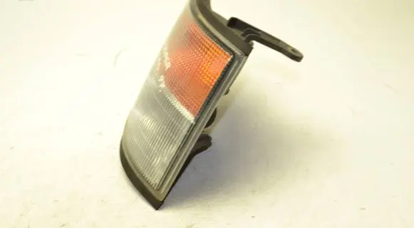 Isuzu Trooper Front indicator light TR08EE2