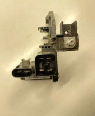 BMW 3 F30 F35 F31 Current control relay 9296152 26012015 19323000001