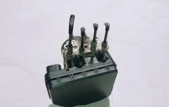 Mazda 6 ABS Pump GMM1437A0 1330006470 K0089
