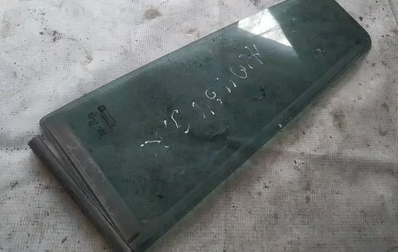 Opel Zafira B Rear vent window glass as3