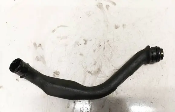 Volkswagen PASSAT B5 Breather hose/pipe 028103491A