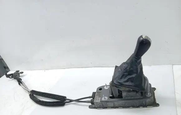 Skoda Octavia Mk2 (1Z) Gear shift rod 1K0711049AT