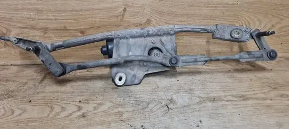 Volvo XC90 Front wiper linkage and motor 30753091