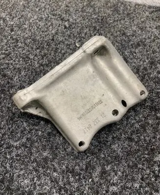 BMW 2 F44 Engine mounting bracket 8511299