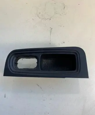 Porsche Cayenne (92A) Front door storage pocket/box 7P5857857A