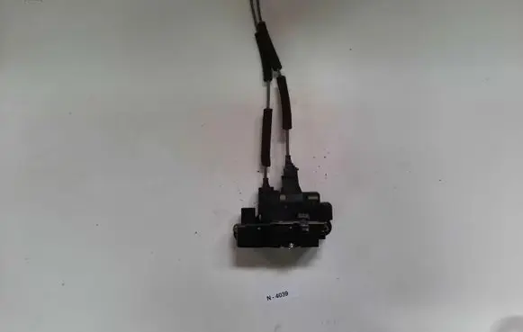 Chevrolet Captiva Rear door lock