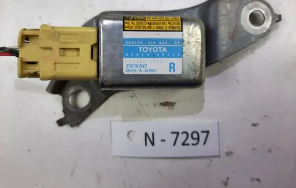 Lexus RX 330 - 350 - 400H Airbag deployment crash/impact sensor 8983348020