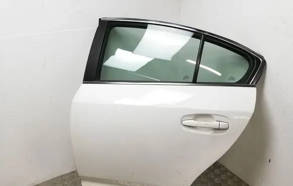 Toyota Avensis T270 Back/rear loading door 