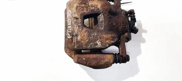 Toyota Previa (XR30, XR40) II Front brake caliper 