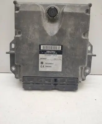Opel Signum Engine control unit/module 97379557 8973795575 2758003924