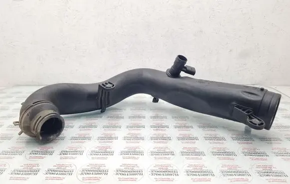 Intercooler hose/pipe