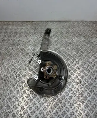 BMW X5 G05 Front wheel hub 6876656 22877110 3121