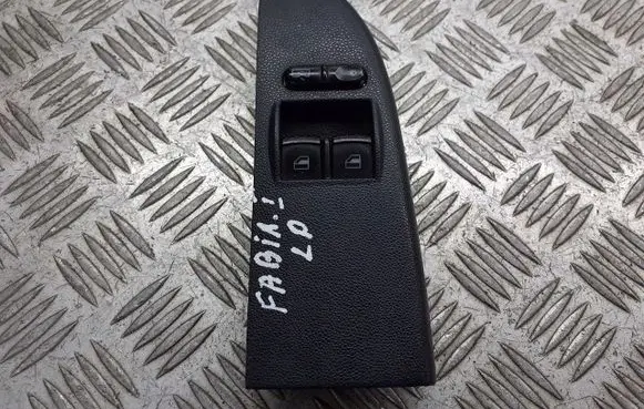 Skoda Fabia Mk1 (6Y) Front door window switch trim 