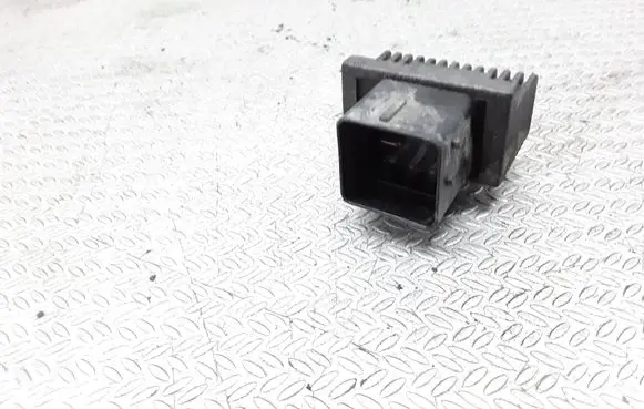 Citroen Berlingo Glow plug pre-heat relay