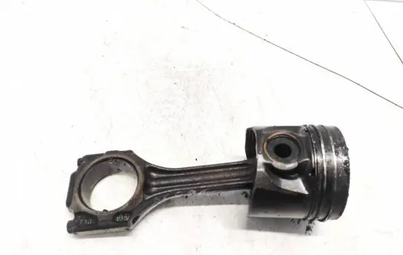 Audi A4 S4 B5 8D Piston with connecting rod