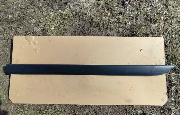 Ford Focus Front door trim (molding) 98ABF20938
