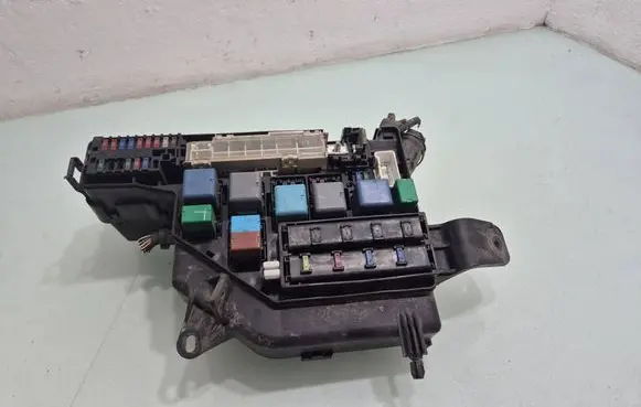 Toyota Prius (XW20) Fuse box set 
