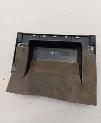 Volkswagen Transporter - Caravelle T4 Fuse box cover 701971825C