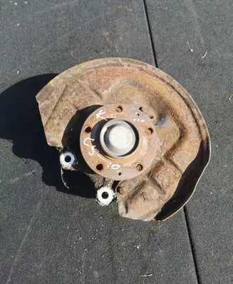 Citroen C5 Rear wheel hub