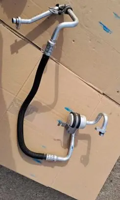 Renault Captur II Air conditioning (A/C) pipe/hose 924901423R