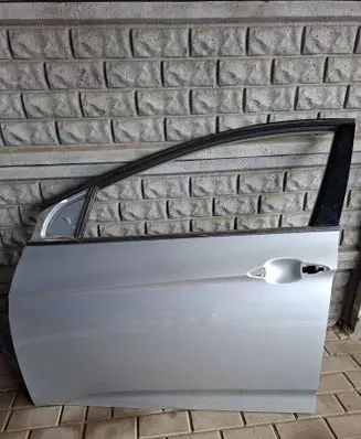 Hyundai i40 Front door