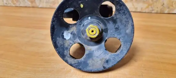 Chevrolet Epica Power steering pump 96475856