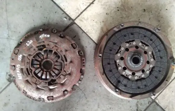 Toyota Avensis T250 Clutch set kit F3712 3125005130 134500R010