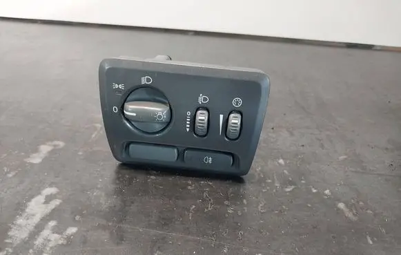 Volvo V70 Light switch 9441047