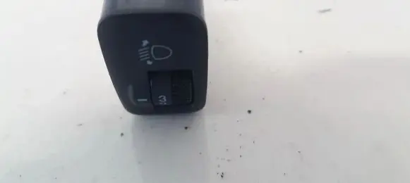 Honda CR-V Headlight level height control switch