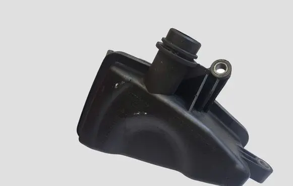 Mercedes-Benz E W211 Intake resonator A6421400087