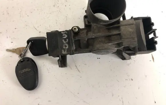 Ford Focus Ignition lock