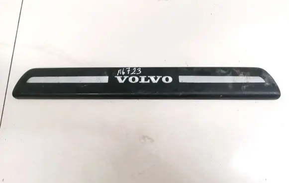 Volvo V50 Front sill trim cover 08622671