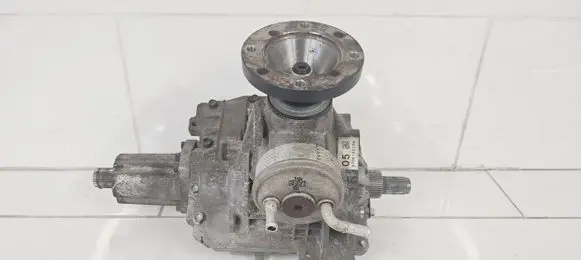Mazda CX-7 Gearbox transfer box case 