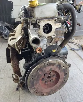Ford Escort Engine LY1 2499 F6U
