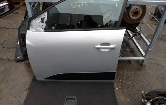 Dacia Jogger Front door