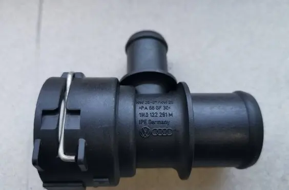 Skoda Superb B6 (3T) Engine coolant pipe/hose 1K0122291M