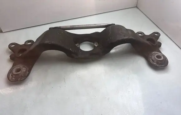 Audi A4 S4 B6 8E 8H Gearbox mounting bracket 8E0399263AB