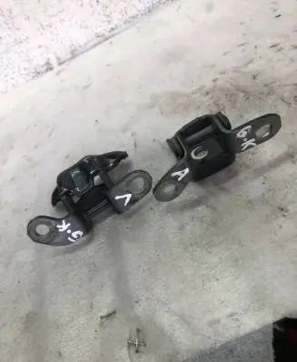 Lexus IS 220D-250-350 Rear door hinge set 
