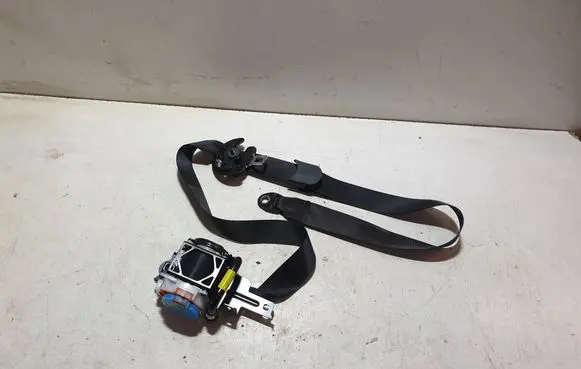 Hyundai Kona I Front seatbelt 88820J9100 1133137