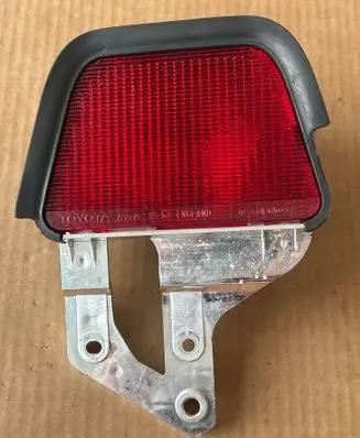 Toyota Avensis T250 Third/center stoplight E130892 02S3