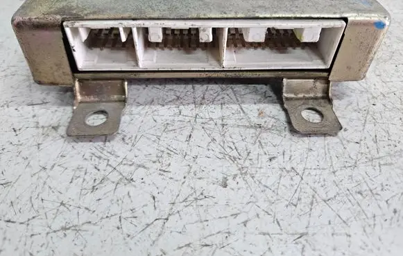Hyundai Elantra Engine control unit/module 3911033450 9050930040 126707X
