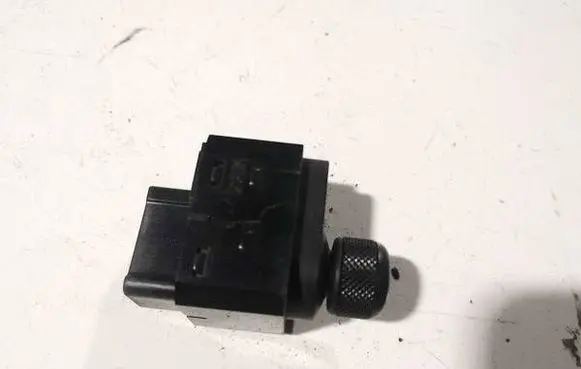 Suzuki Swift I Headlight level height control switch 62j001345t