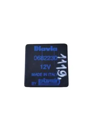 Volkswagen Polo III 6N 6N2 6NF Other relay 0682230
