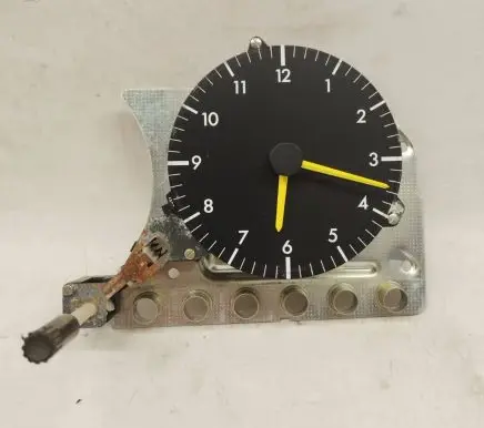 Mercedes-Benz 190 W201 Clock 2015420611 A2015420611