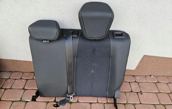 Seat set