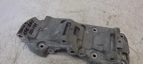 BMW 1 F20 F21 Generator/alternator bracket 8506863