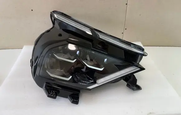 Citroen C4 III e-C4 Headlight/headlamp 9830649280