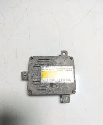 Volkswagen PASSAT B7 Headlight ballast module Xenon 8K0941597B